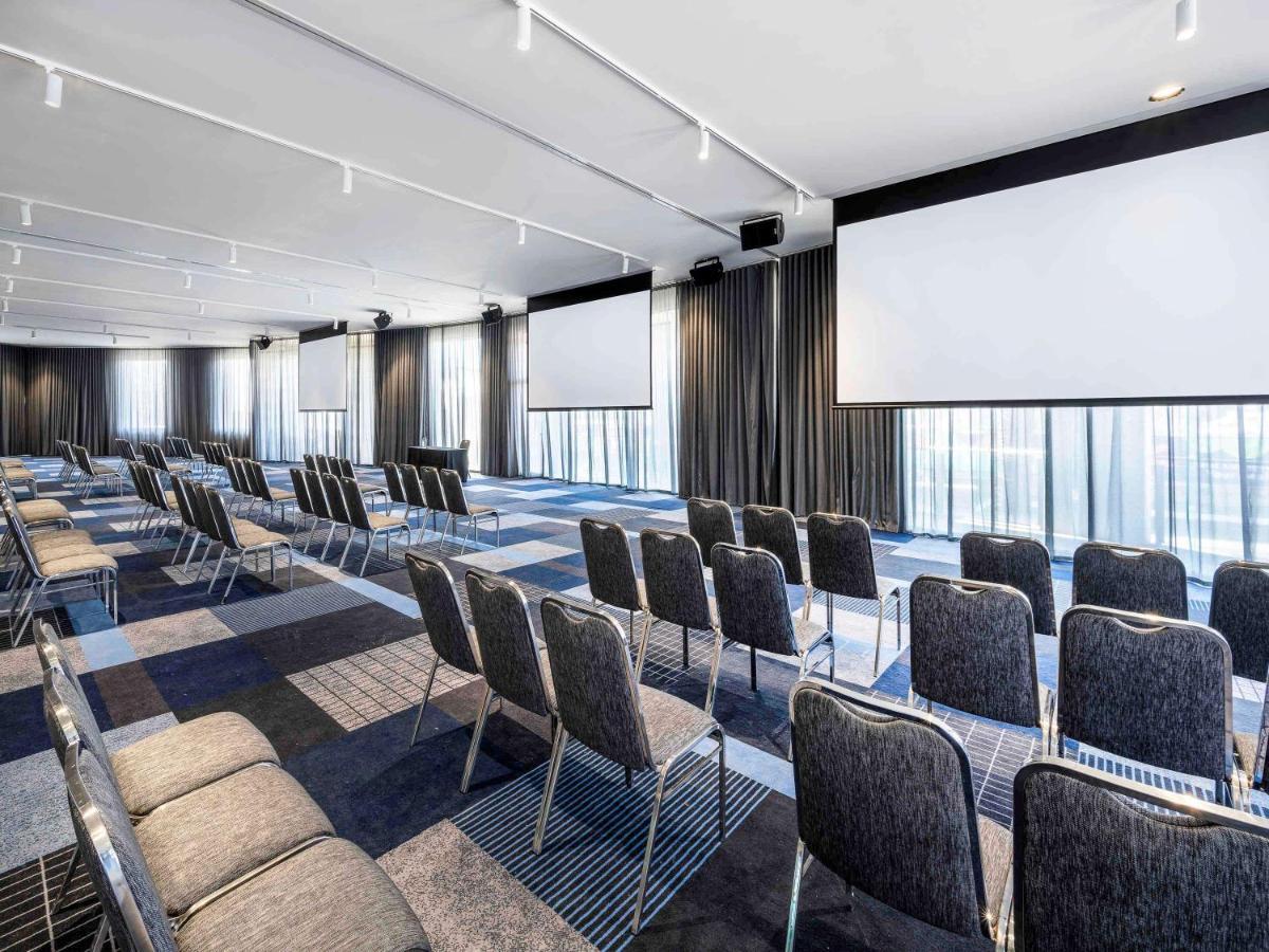 Novotel Melbourne Preston Екстериор снимка