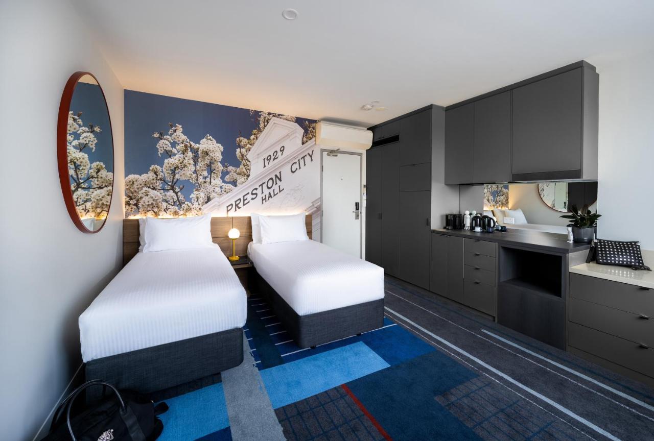 Novotel Melbourne Preston Екстериор снимка