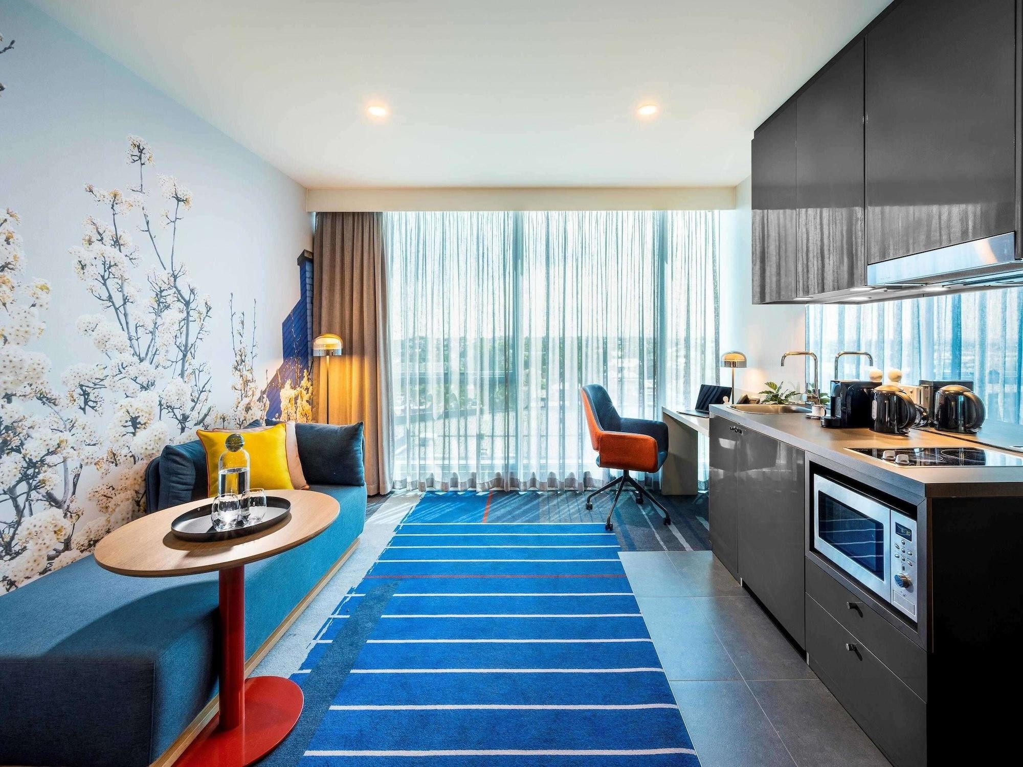Novotel Melbourne Preston Екстериор снимка