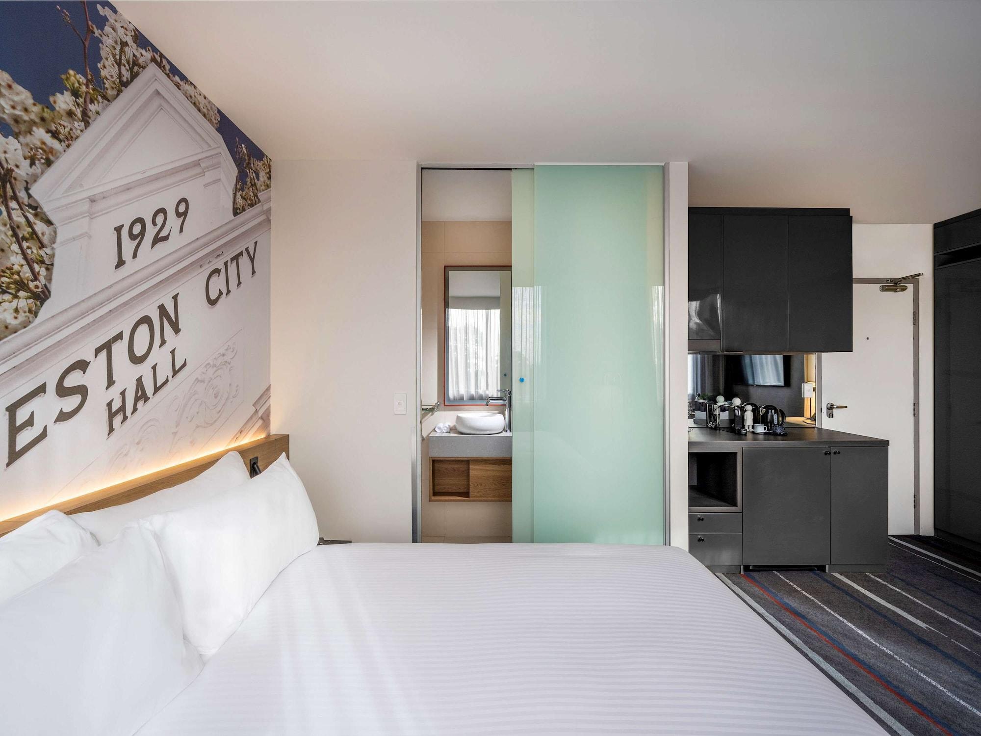 Novotel Melbourne Preston Екстериор снимка