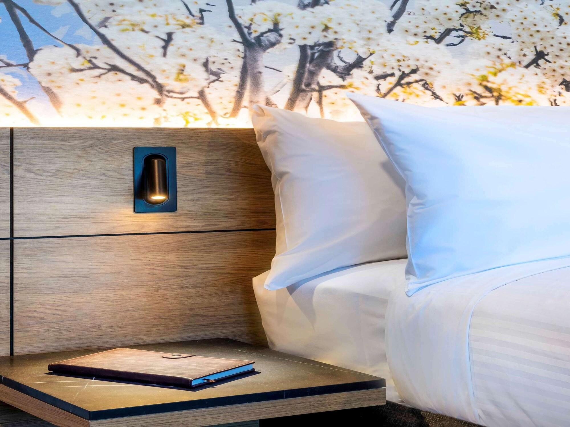 Novotel Melbourne Preston Екстериор снимка